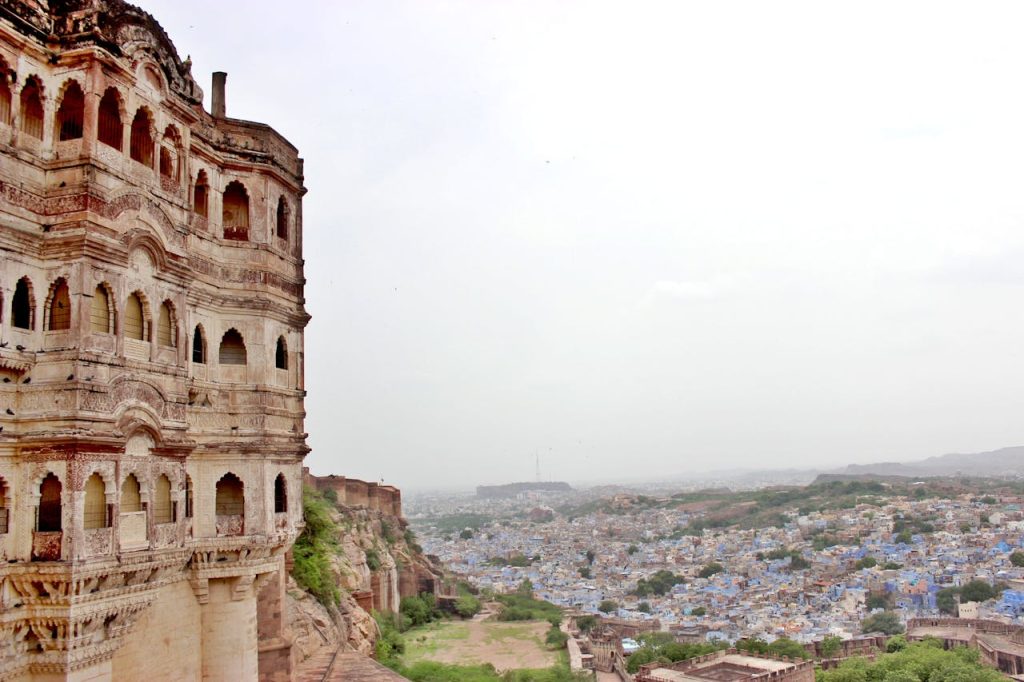 Crafting Captivating Headlines: Your awesome post title goes here Stunning view of Mehrangarh Fort and the Blue City of Jodhpur, Rajasthan.